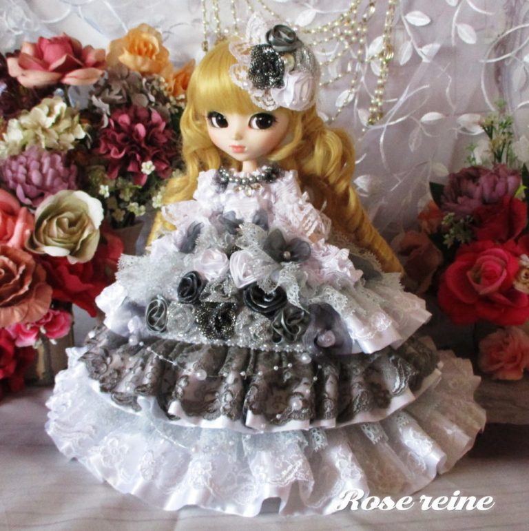 ドール服作家による完全オリジナル
